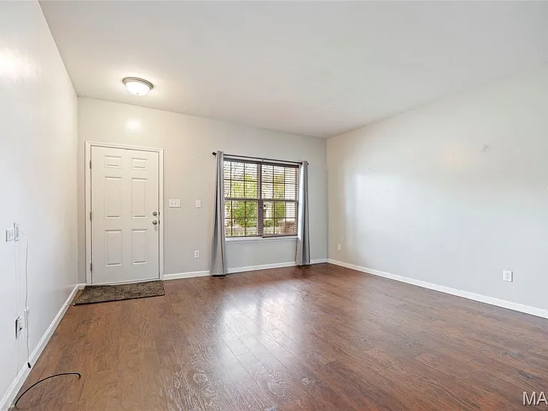269 Wabash Woods Way — Photo 3