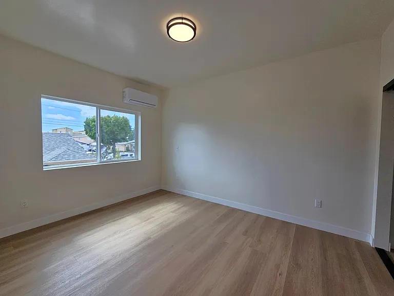 1008 S Bonnie Beach Pl #B — Photo 19