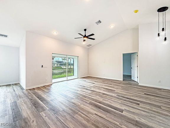5th image of 1619 NW 2nd St