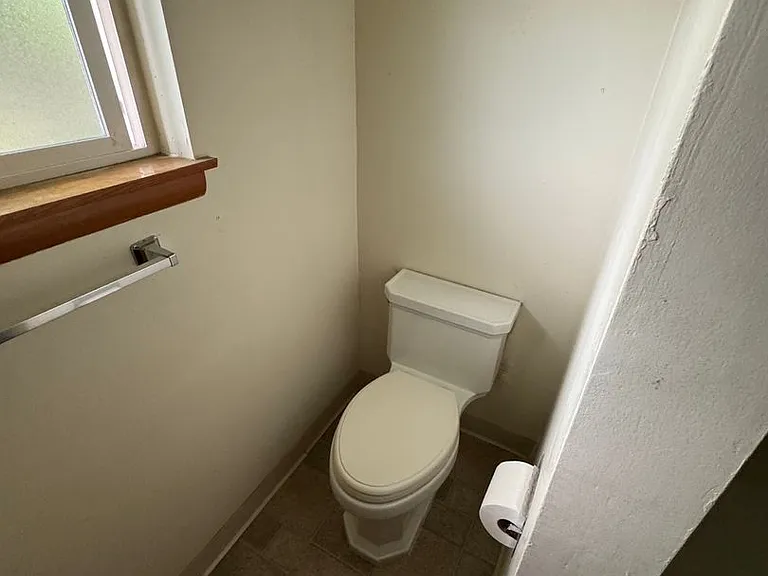 1302 S 16th Ave — Photo 12