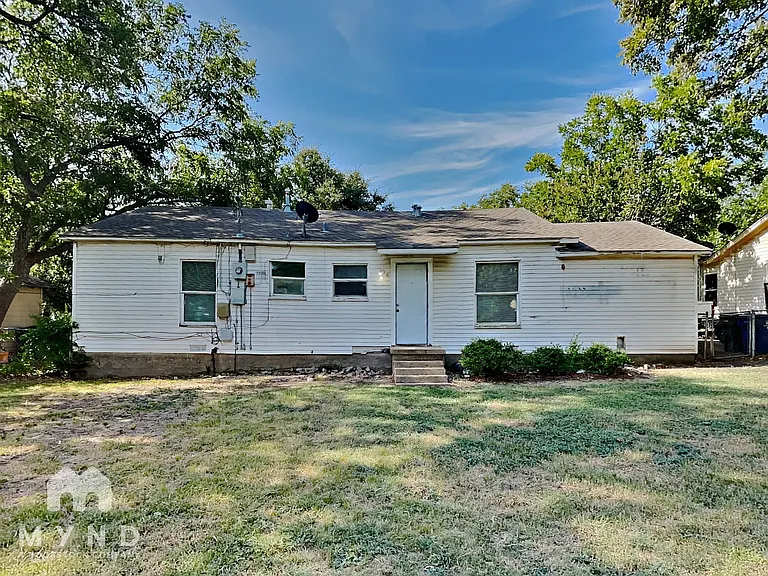 321 Edgefield Dr — Photo 12