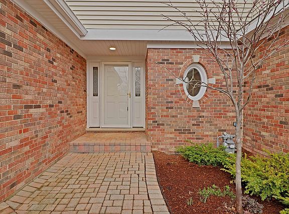 4th image of 17621 W Knollwood Ct