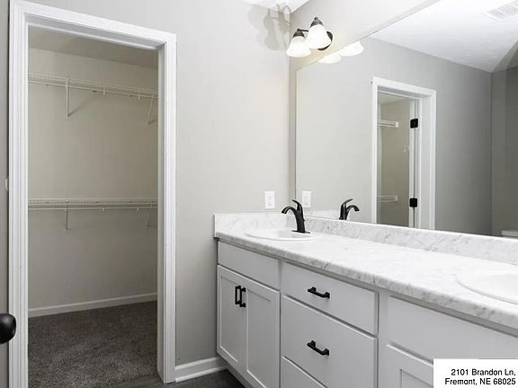 5th image of 2101 Brandon Ln