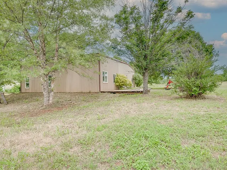 331743 E 1020th Rd — Photo 48