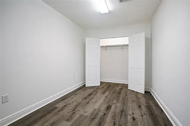 2 bed, 1.0 bath, 1000 sqft, $1,300 — Photo 4