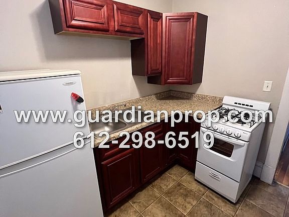 5th image of 75 Griggs St N APT 1
