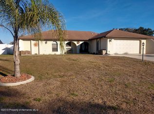 2432 Lake Forest Ave, Spring Hill, FL 34609