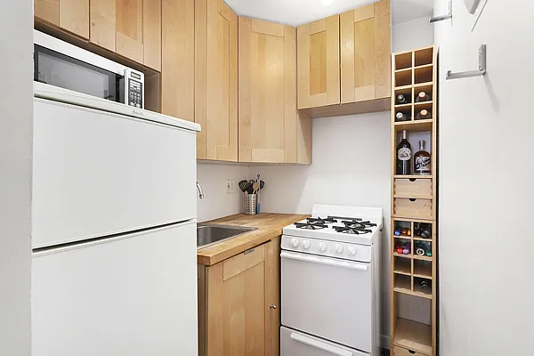Sold by Compass | media 3