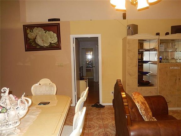 5th image of 3703 Narroline Dr