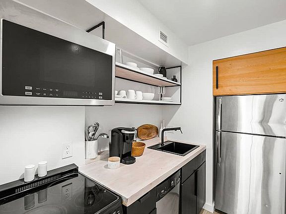 Perfect kitchen for traveler