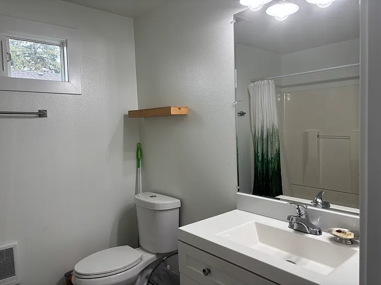 7314 SE Bybee Blvd — Photo 5