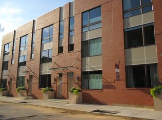 923 Green St, Philadelphia, PA 19123
