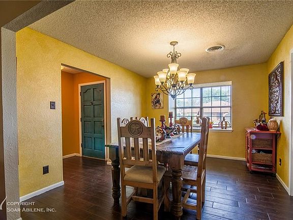 4th image of 4542 Carrie Ann Ln