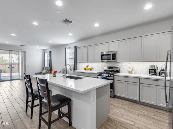 11574 W LUXTON Lane, Avondale, AZ 85323