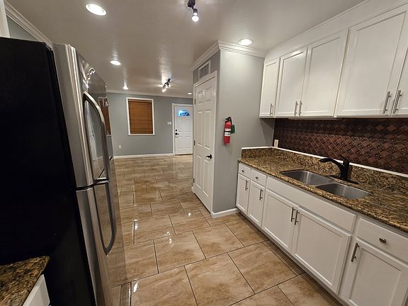 2nd image of 3108 Aster St #10560389
