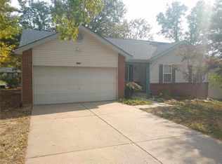 603 Lakewood Dr, Lake Saint Louis, MO 63367
