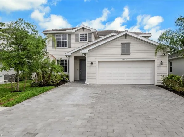 2257 Avocado LN, NAPLES, FL 34120