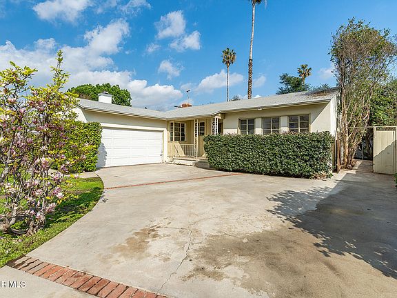 4th image of 7028 Bianca Ave