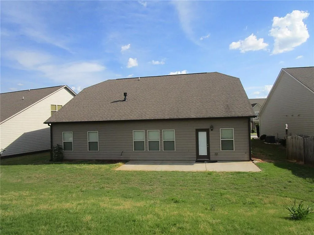 Building Photo - 4442 Big Rock Ridge Trl SW