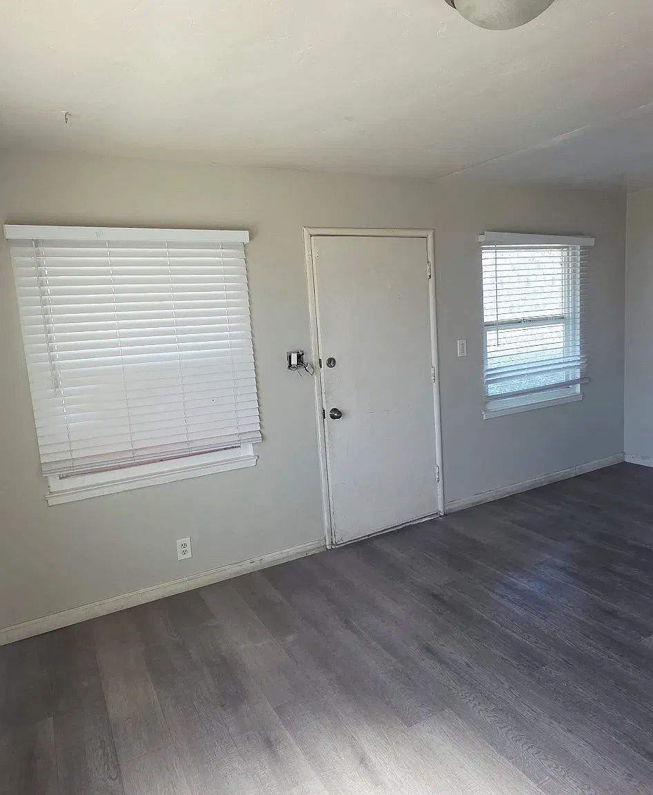 1 bed, 500 sqft, $2,100 — Photo 2
