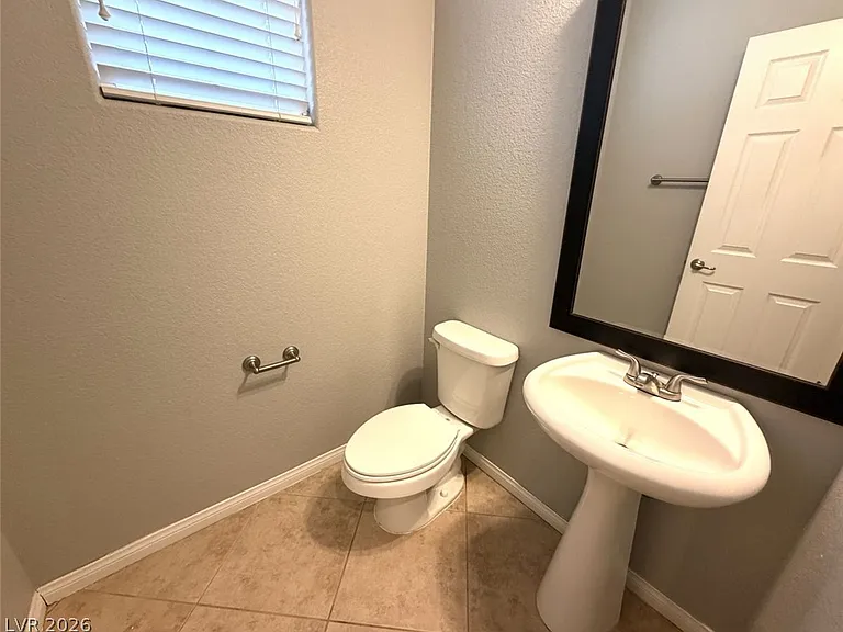 2021 Brush Stroke St — Photo 4