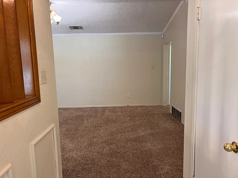 2206 93rd Pl — Photo 34