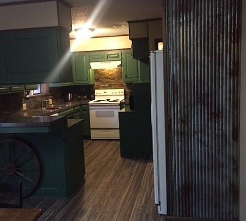 2nd image of 4201 Woodland W
