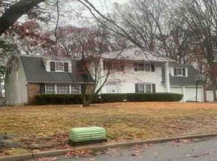 71 Wichard Blvd, Commack, NY 11725