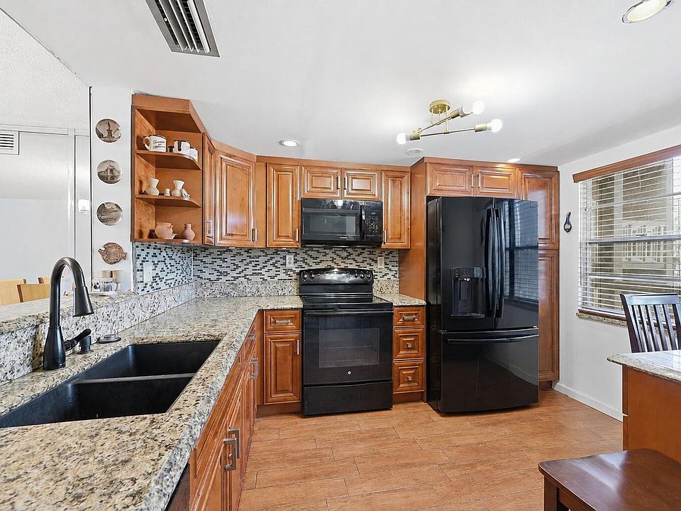 1st image of 3005 Portofino Isle #M2