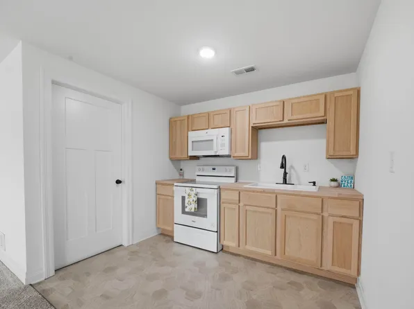10514 W Wilkinson St, Maize, KS 67101
