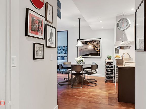 4th image of 1 Morton Sq APT 4AW