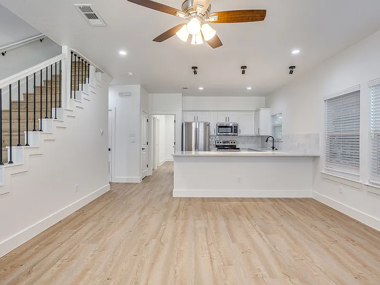 3211 Forest Park Blvd — Photo 13