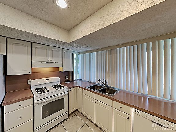 4th image of 2320 NW 94th Way