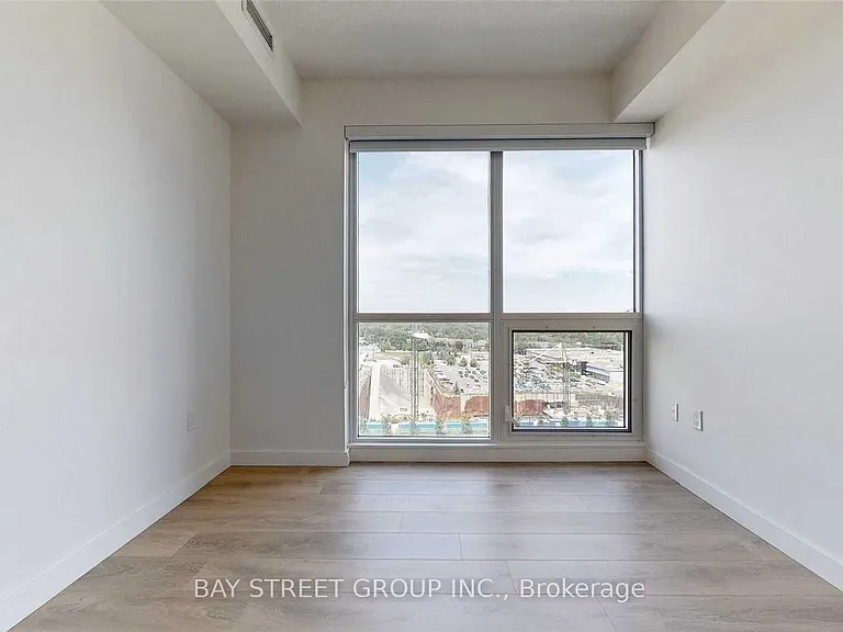 95 McMahon Dr #1212 — Photo 27