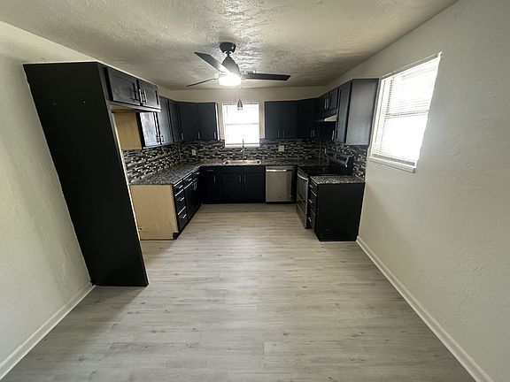 4th image of 1206 N Markwell Ave