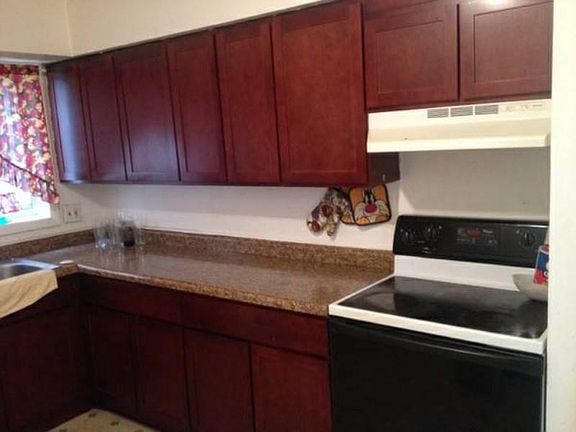 2nd image of 146 N Central Ave APT 1D