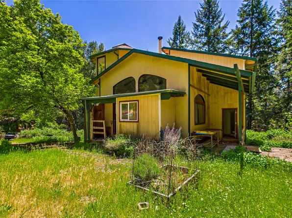 1520 Elk Ridge Rd, Redway, CA 95560