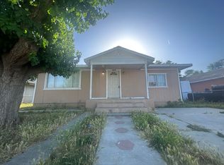 365 B St #A, Arvin, CA 93203