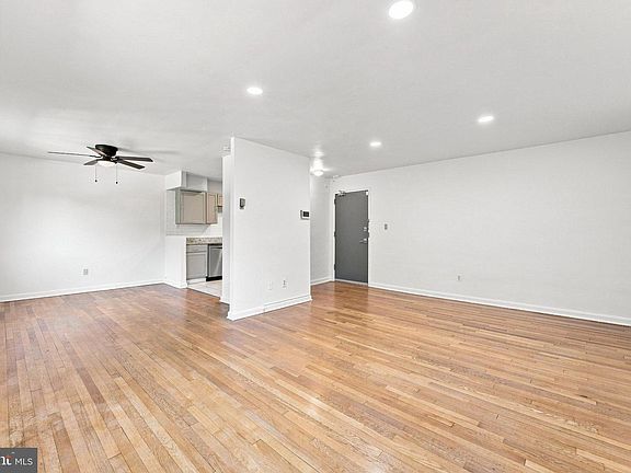2nd image of 95 E Wayne Ave APT 212