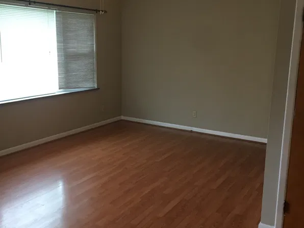 1202 Sun Valley Dr #1, Greeneville, TN 37745