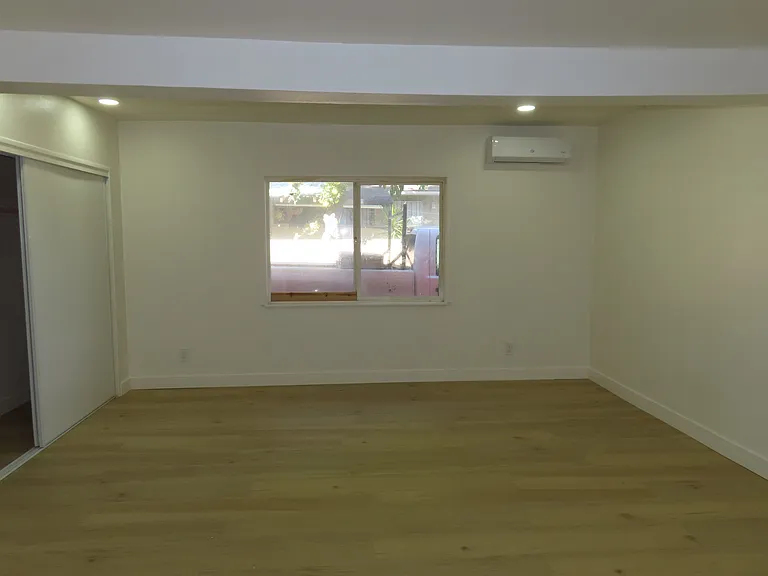 1424 Belle St — Photo 3