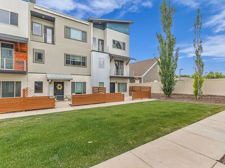 2250 N 475 W — Photo 37