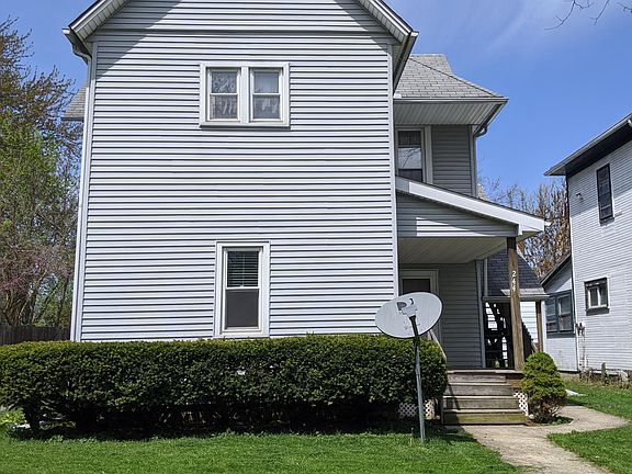 3rd image of 244 W 7th St