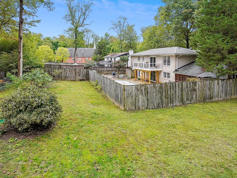 2226 Westwood Pl — Photo 30