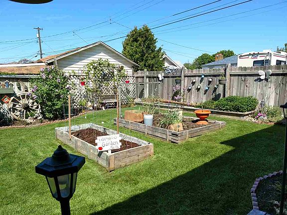 5th image of 1227 E Kiernan Ave