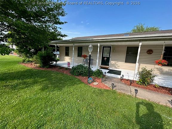 4th image of 1795 Ravenswood Rd