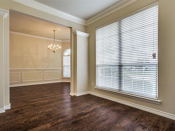 5th image of 1318 Kenshire Ct
