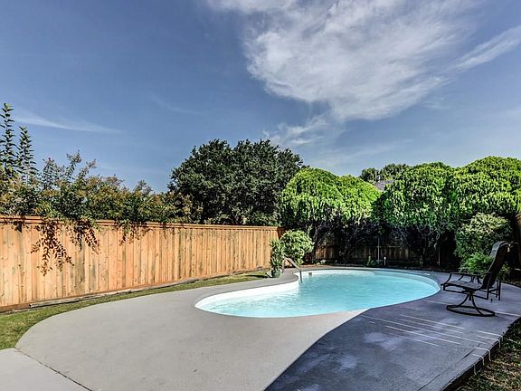 2nd image of 8813 Clearlake Dr