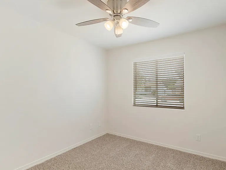 3316 E Helena Dr — Photo 7