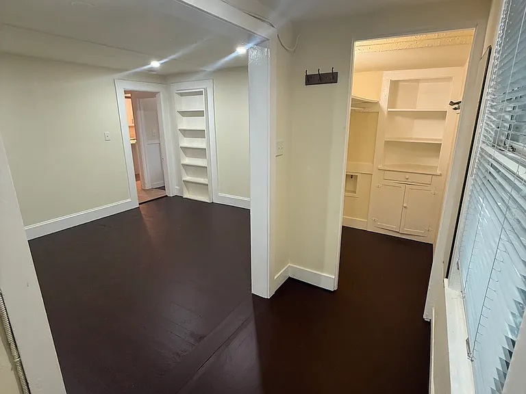 5254 Claremont Ave — Photo 12